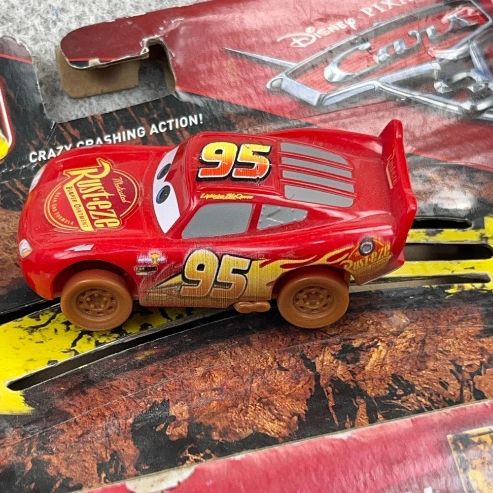 Disney Pixar Lightning McQueen Cars 3 Crazy 8 Crashers New Kids Toy Gift